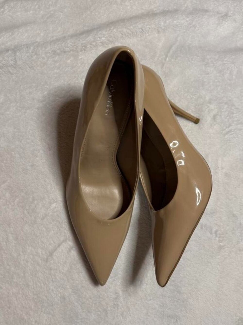 Calvin Klein Women's Tan and Cream Courts